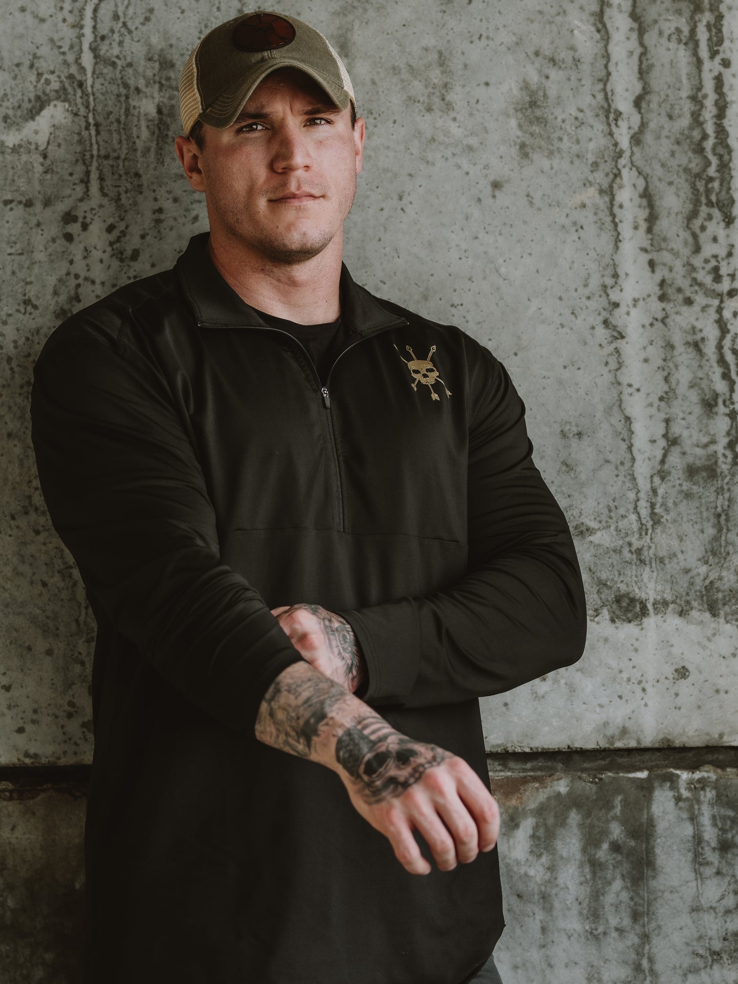 MEN'S | QUARTER-ZIP : BLACK