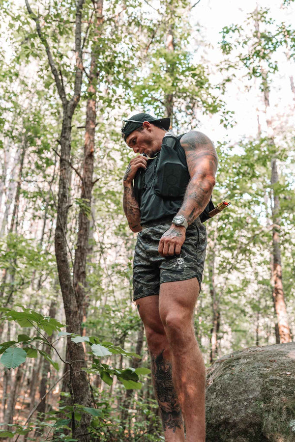 MEN'S | HYBRID SHORT : DEEP FOREST