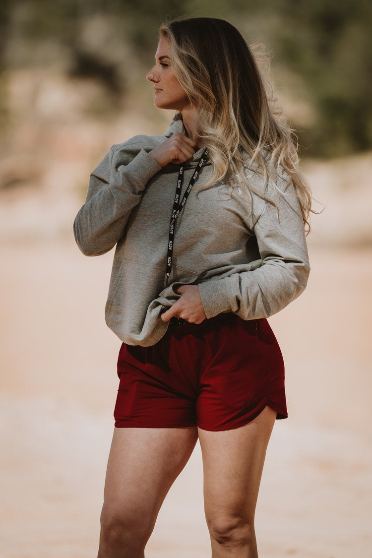 WOMEN'S | HYBRID SHORT : VADER RED
