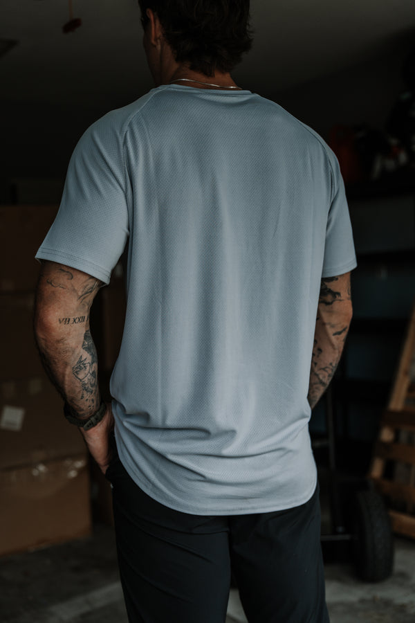 MEN'S | LEVEL TEE : GREY- FINAL SALE
