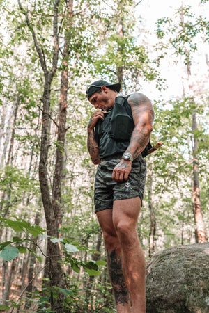MEN'S | HYBRID SHORT : DEEP FOREST