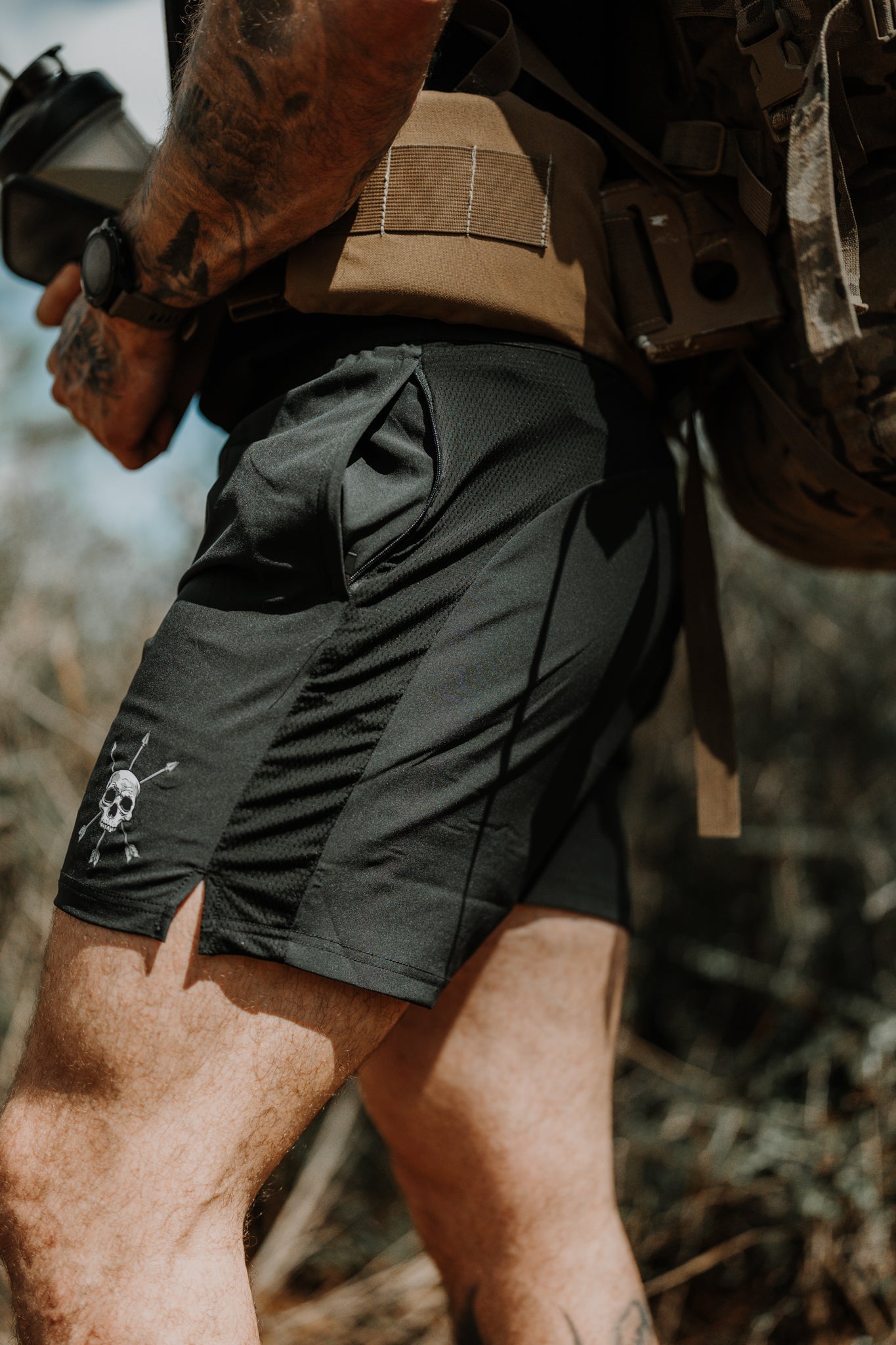 Zip side pocket on the Motto Short