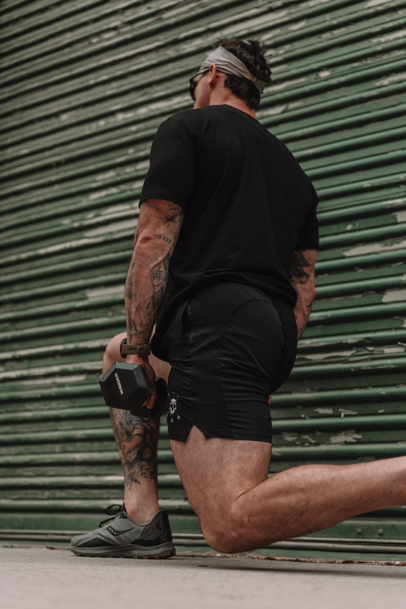 Split hem through a loaded lunge