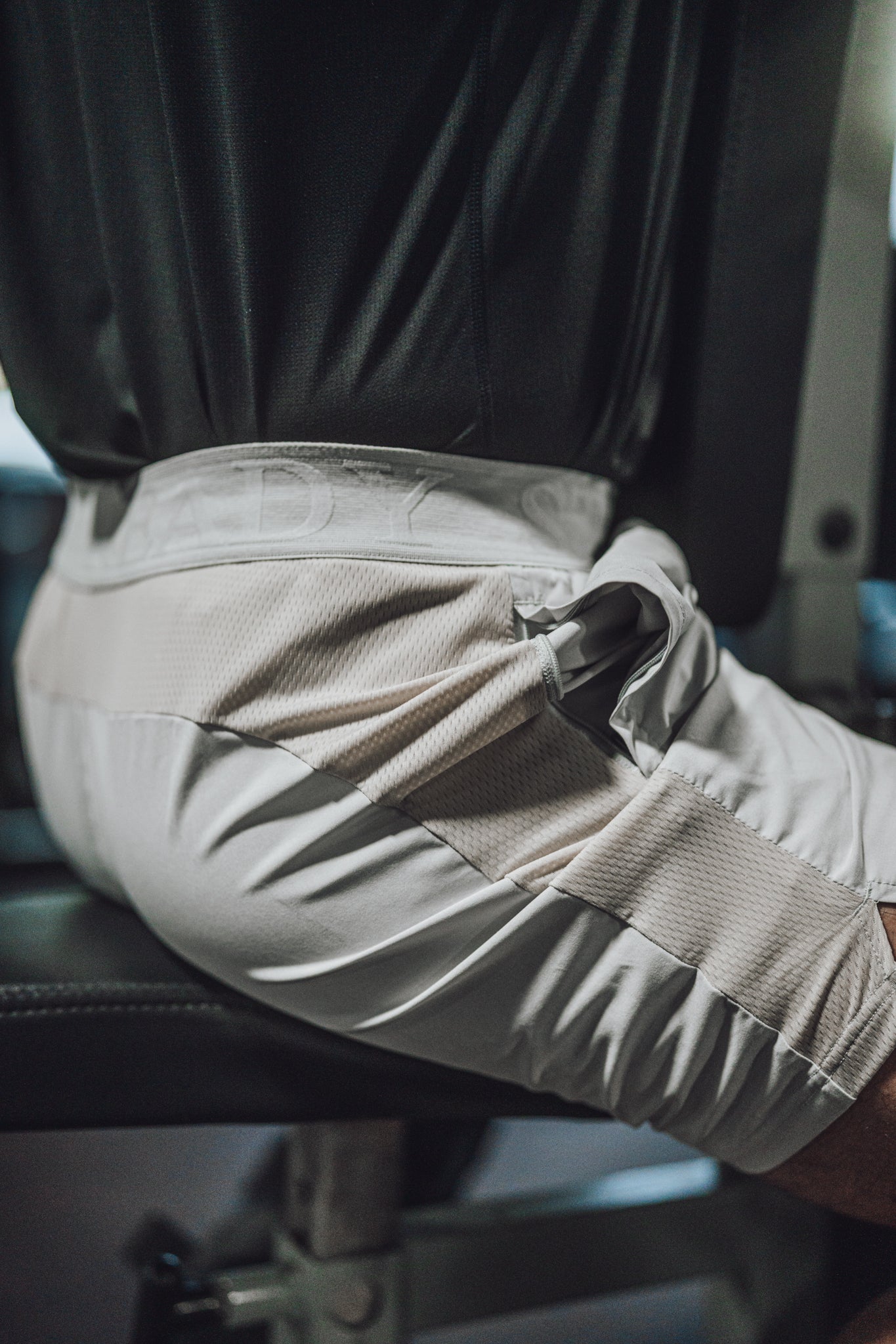 Waistband, mesh side panel and zip pocket on the Lunar Rock Motto Short