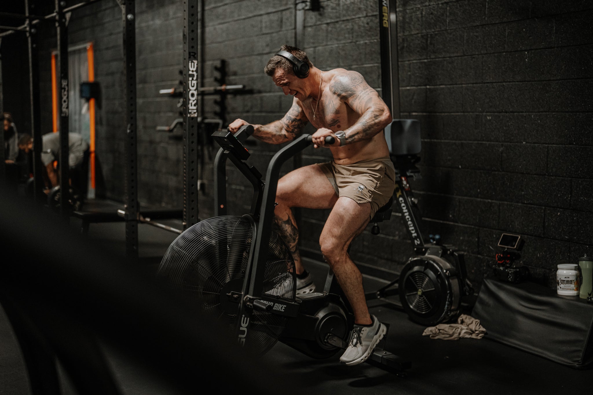 HybriFlex Short in Tan on the air bike