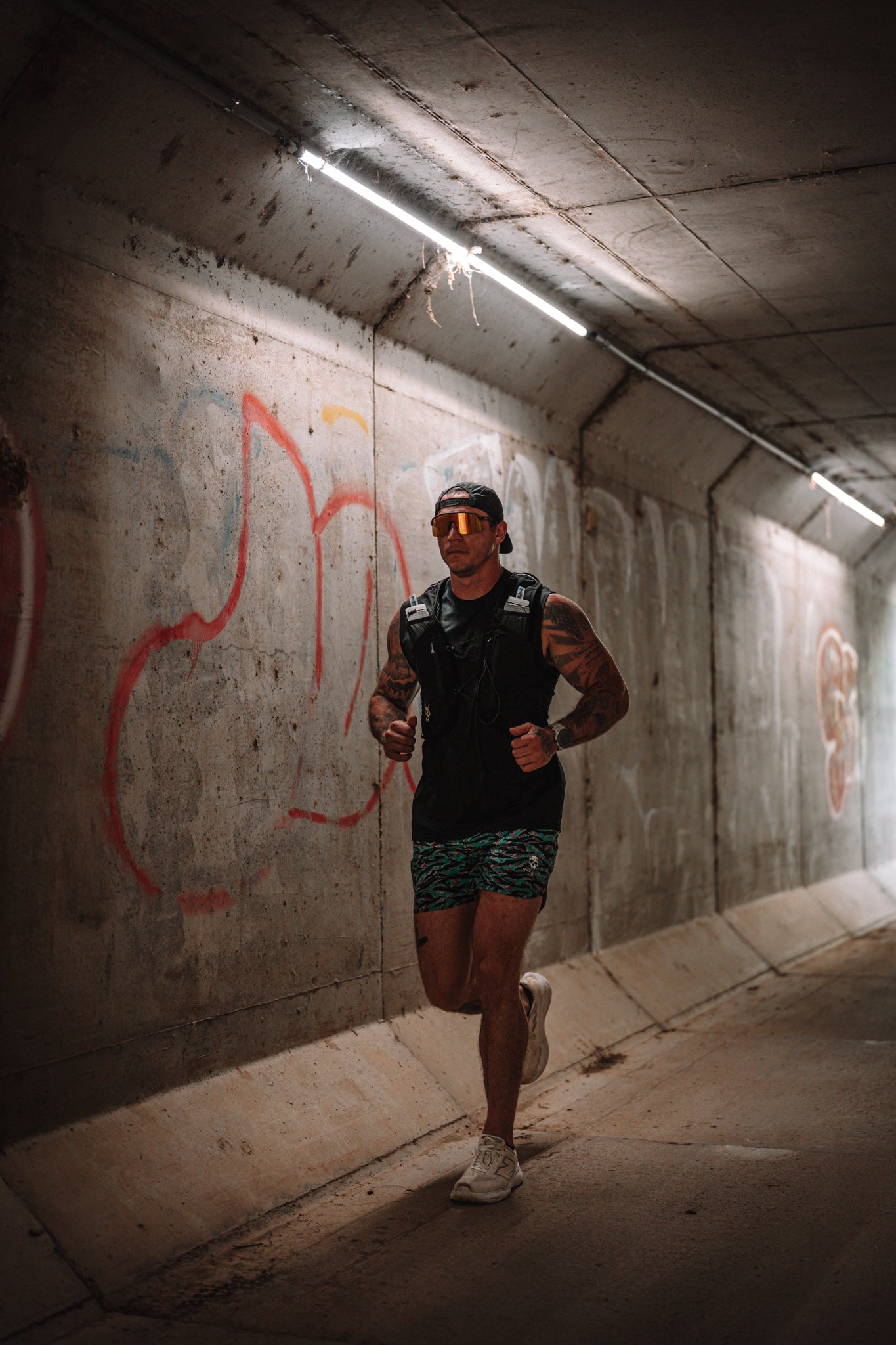 Miami Vibez Hybrid Short running through the underpass
