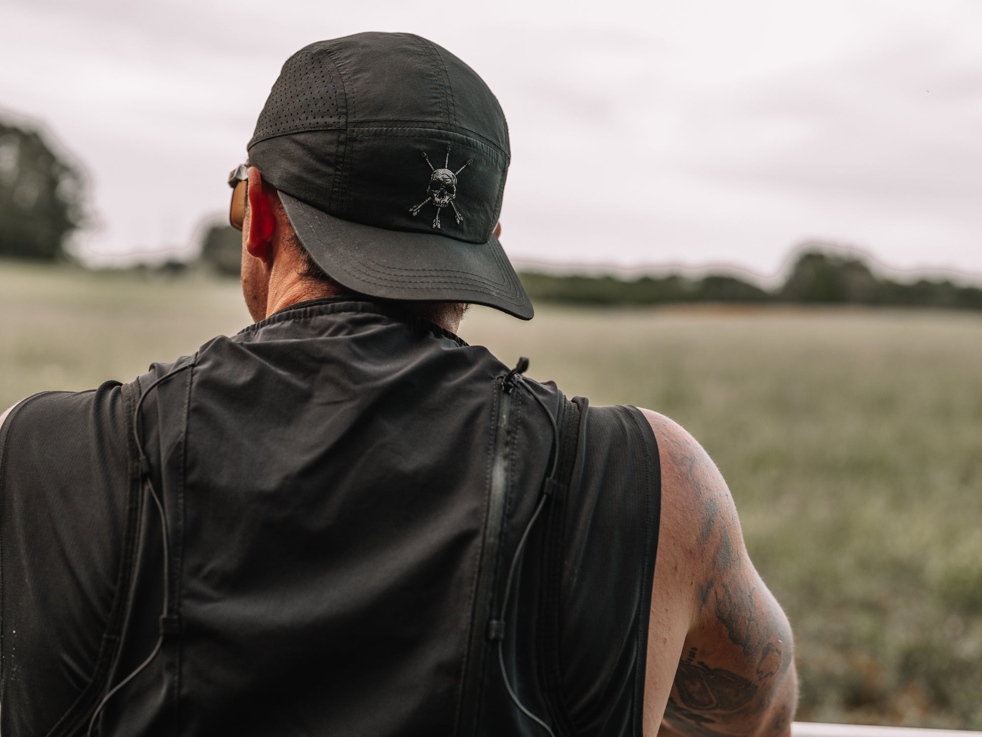 DISTANCE CAP : BLACK