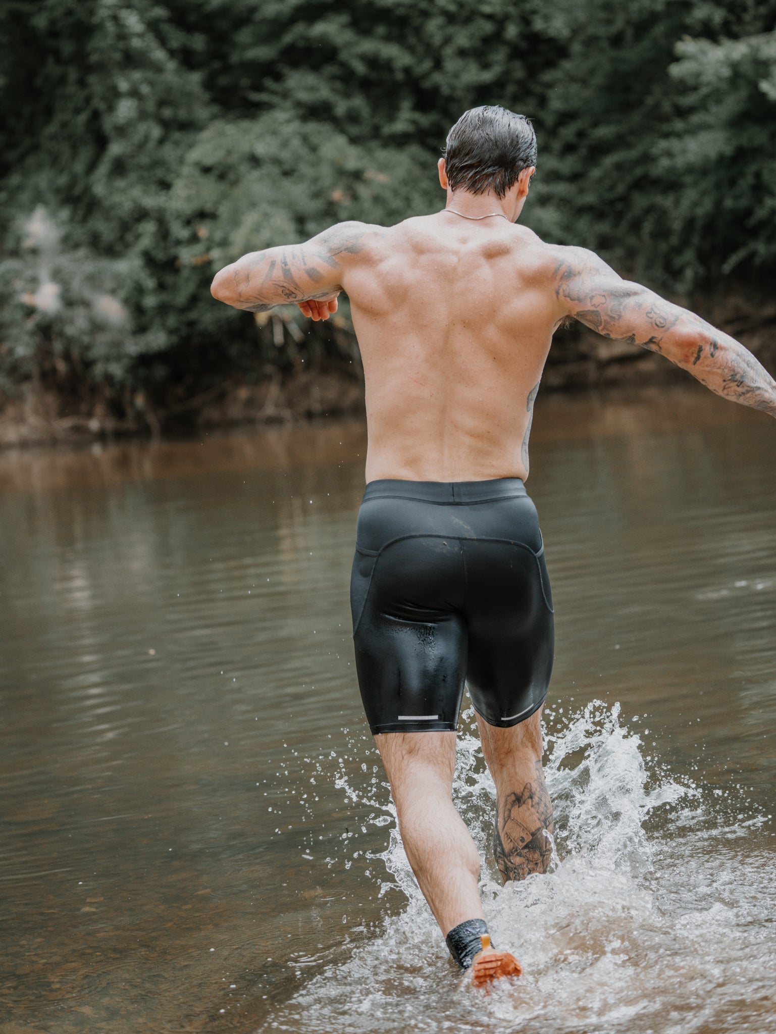 Out of the water, reflective hem