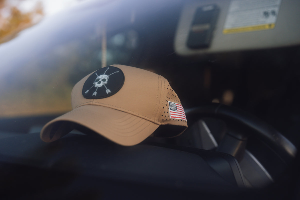 VARSITY CAP : LATTE