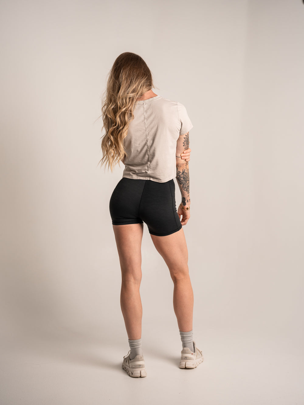 WOMEN'S | ENCORE CROP TEE : BONE