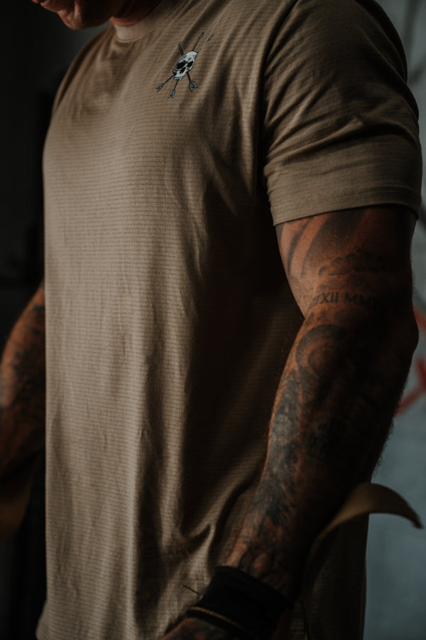 MEN'S | APEX TEE