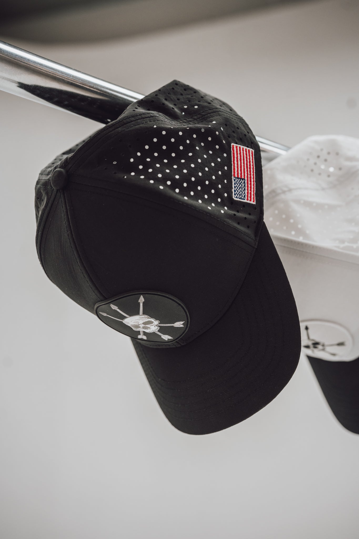 VARSITY CAP : BLACK