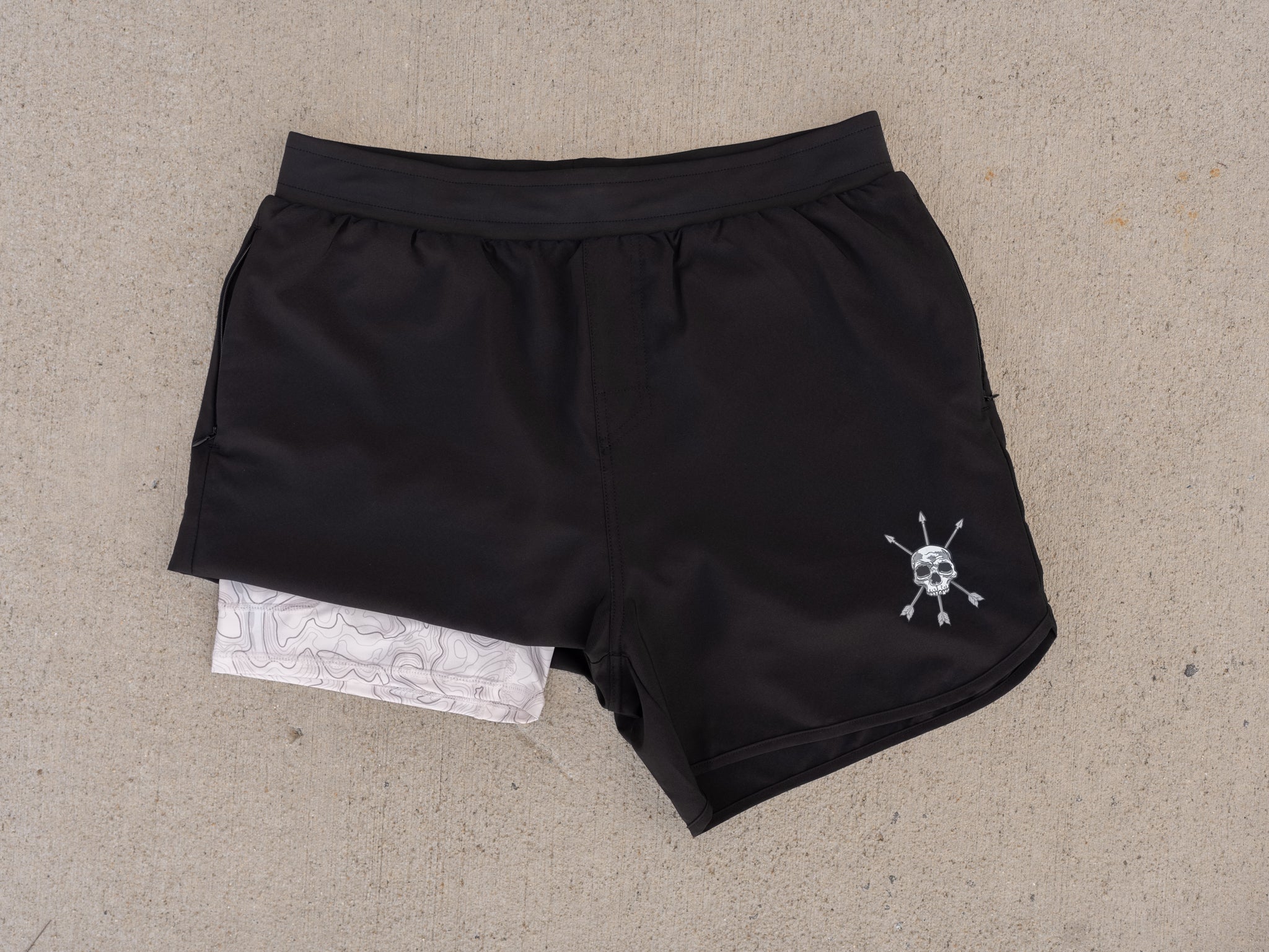 Hybrid Short in Black with the Land Nav liner pulled clear