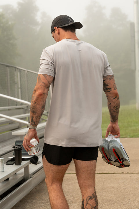MEN'S | ASCEND TEE : LIGHT GREY